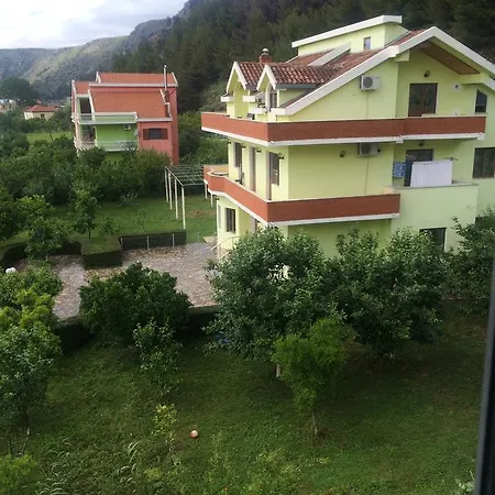 Aragosta 2 3* Shëngjin